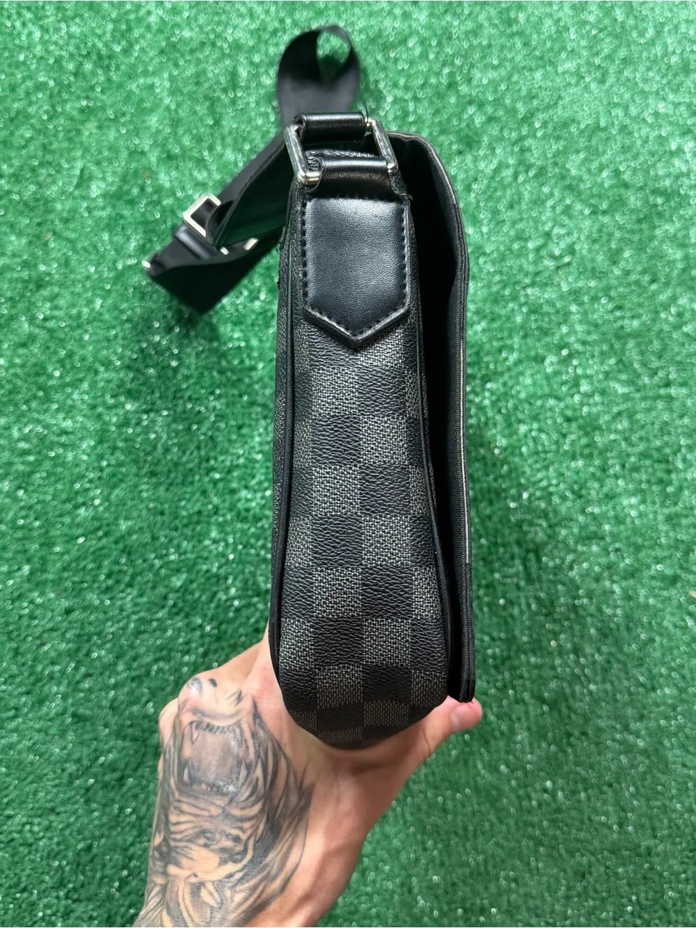 Louis Vuitton Damier Graphite Messenger Crossbody in Black and Gray